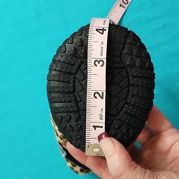 NWT Leopard Print Fuzzy Dog Boots Shoes, Size 8 - Picture 11 of 14